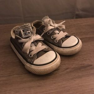 Boys Converse size 5